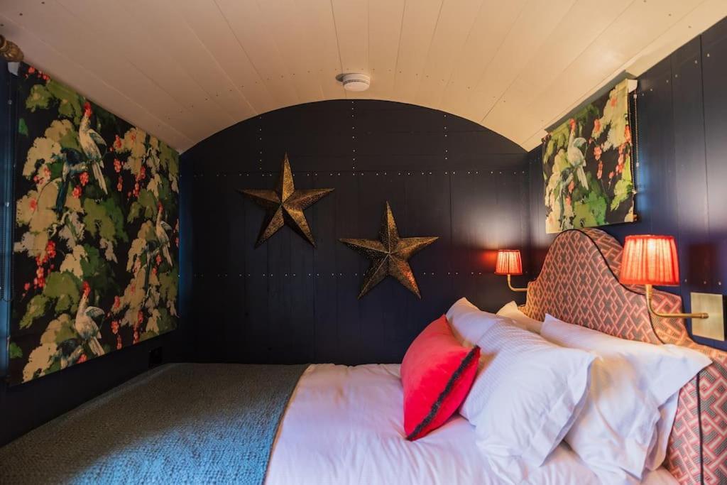 Toadland Shepherd Huts 더럼 외부 사진
